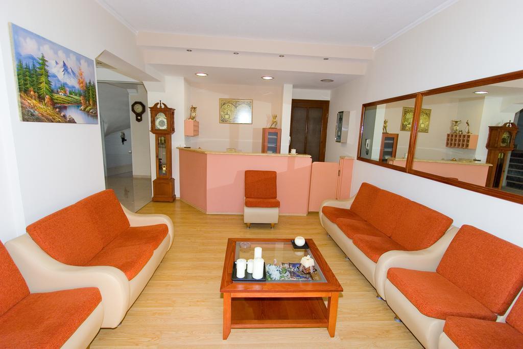 Miami Studios Loutrá Edipsoú Eksteriør bilde