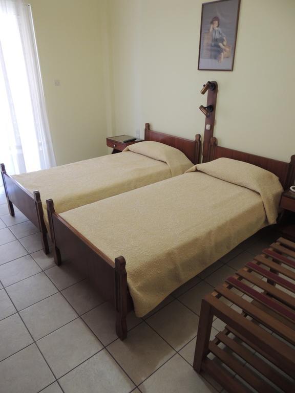 Miami Studios Loutrá Edipsoú Rom bilde